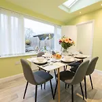 Sunnyholme - New! Yorkshire Luxurious Holiday home *