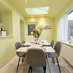 Sunnyholme - New! Yorkshire Luxurious Holiday home *